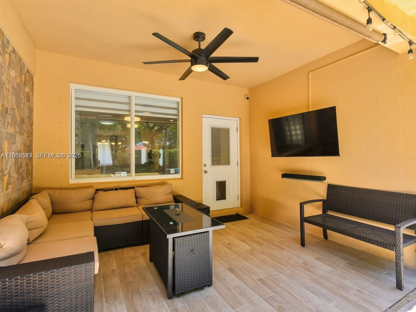 Property photo 28