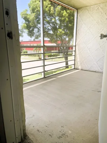 pATIO / bALCONY