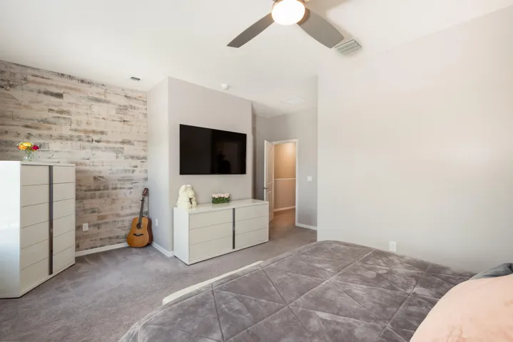 Sitting area off of primary bedroom