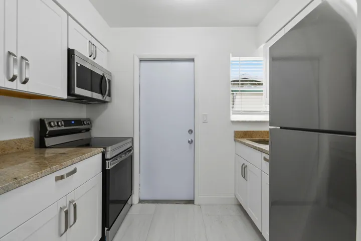 968W9thSt,UnitB2(10)