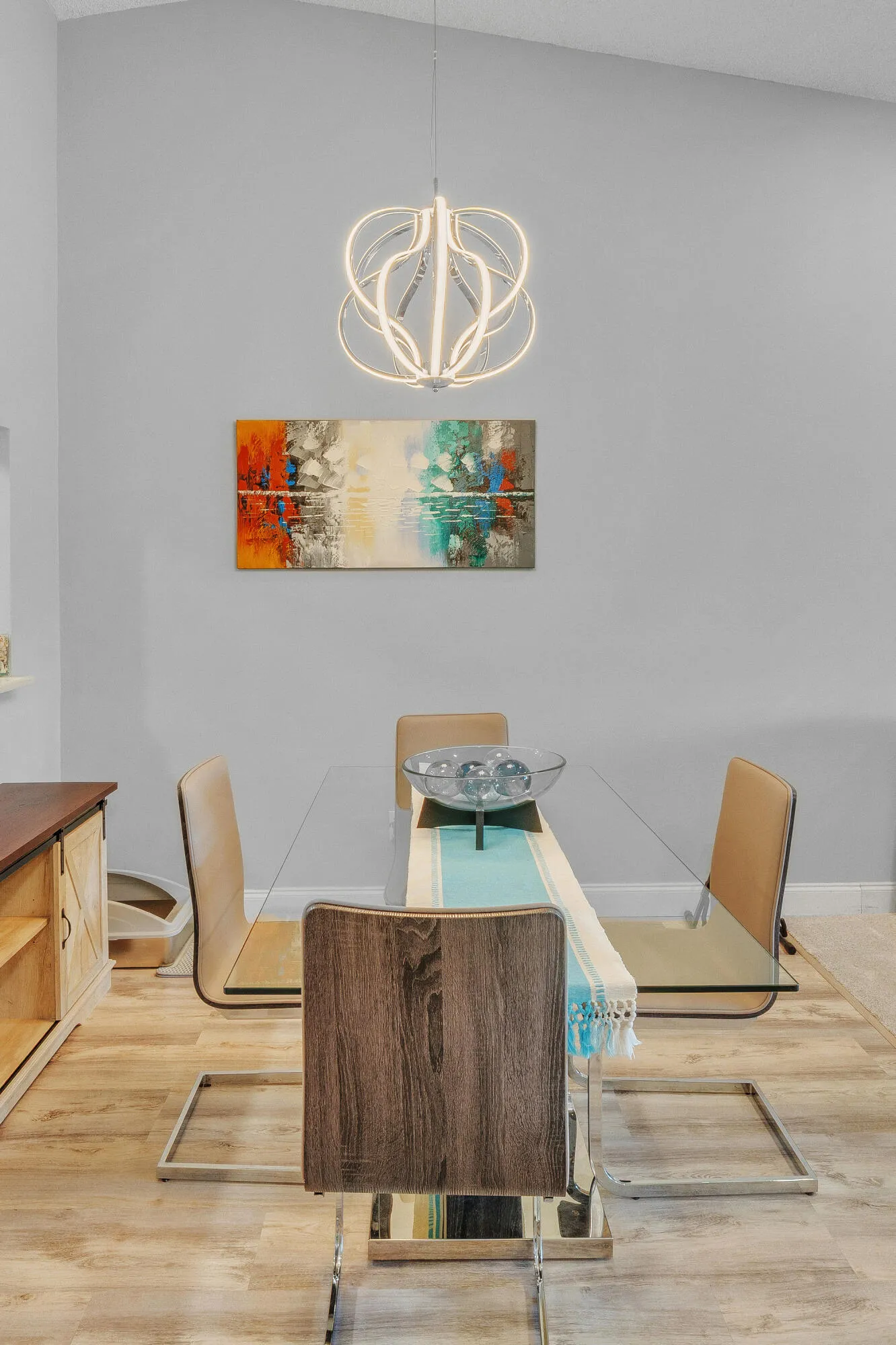 7 Dining Area (2)