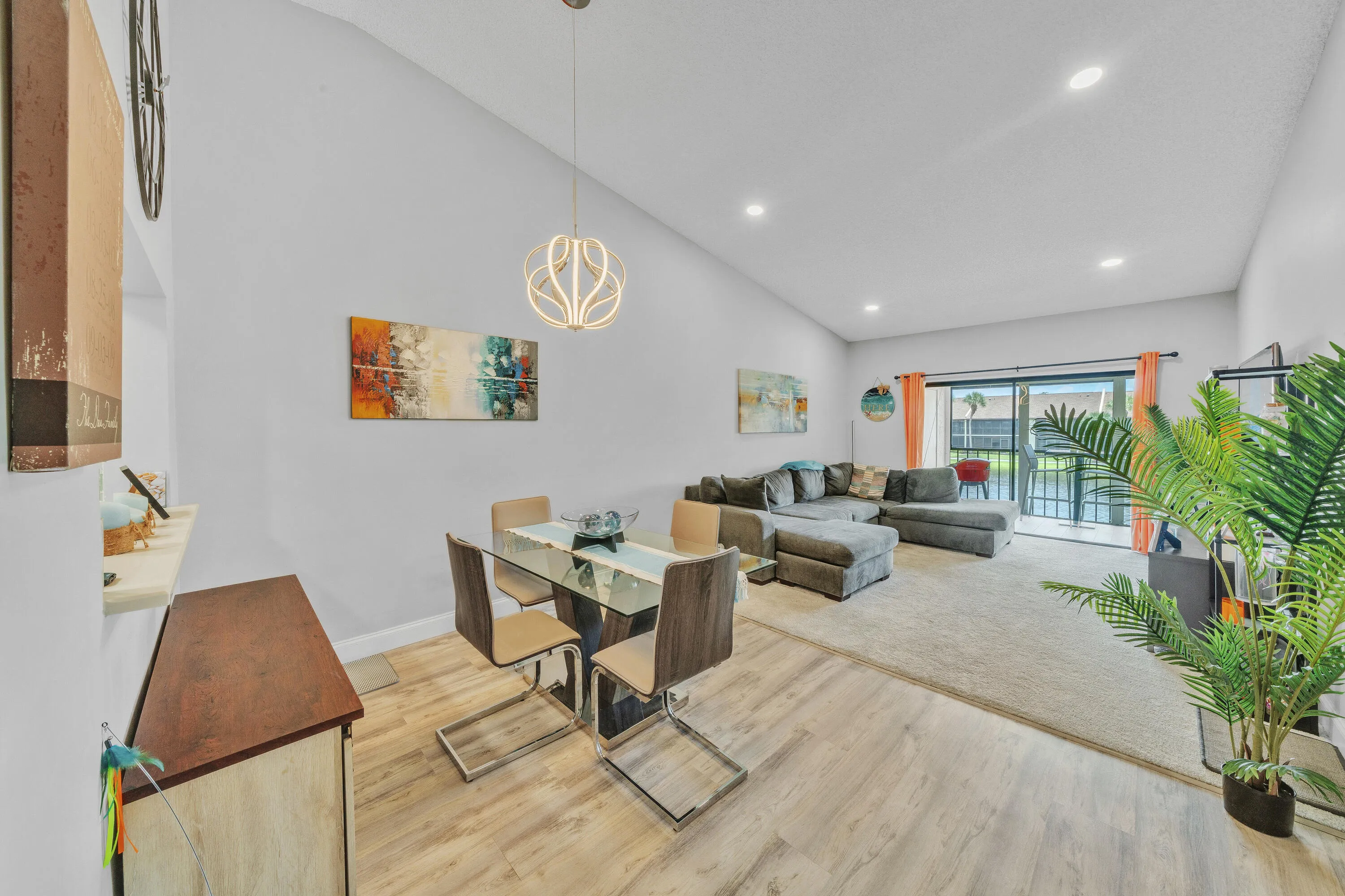 7 Dining Area (1)