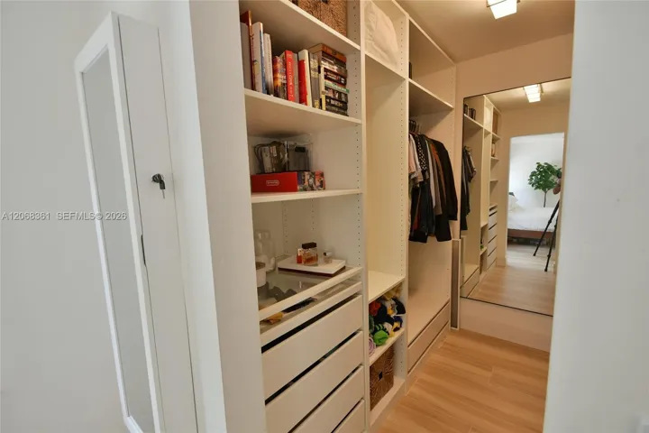 Photo 37