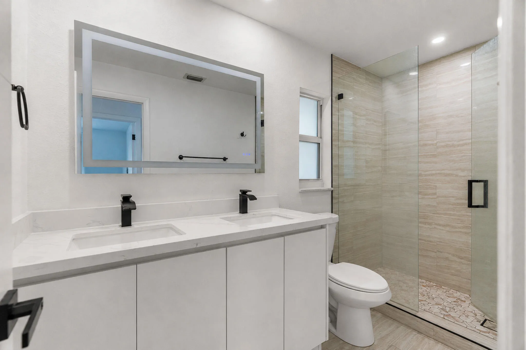 2nd Bathroom