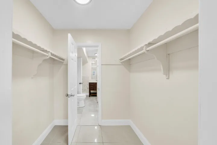 5 Primary Bedroom Suite A (3)