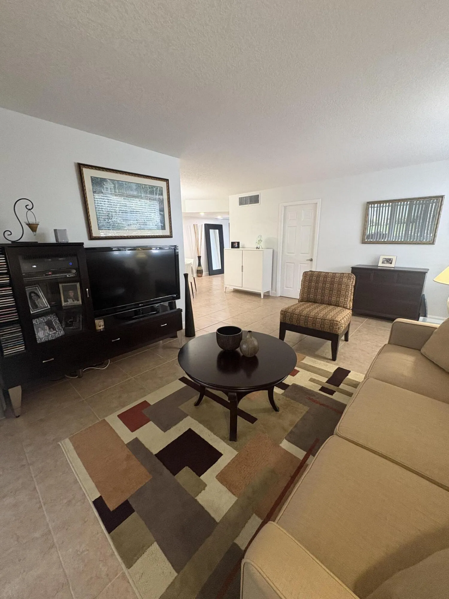 Living room 1