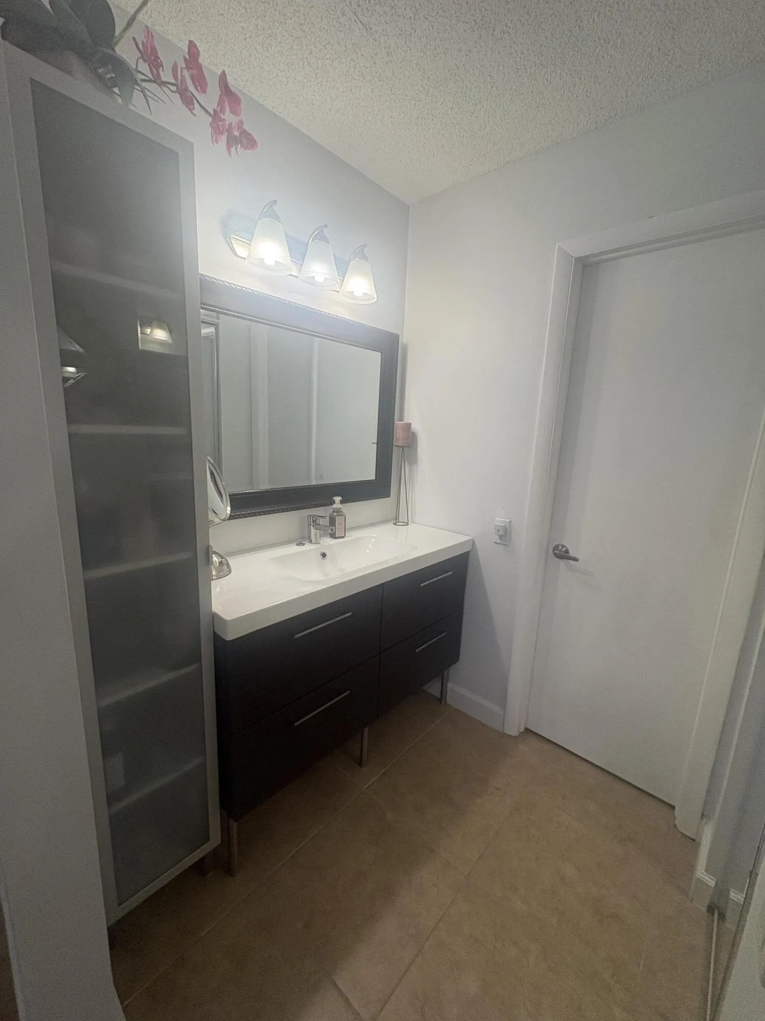 Master Bathroom 2