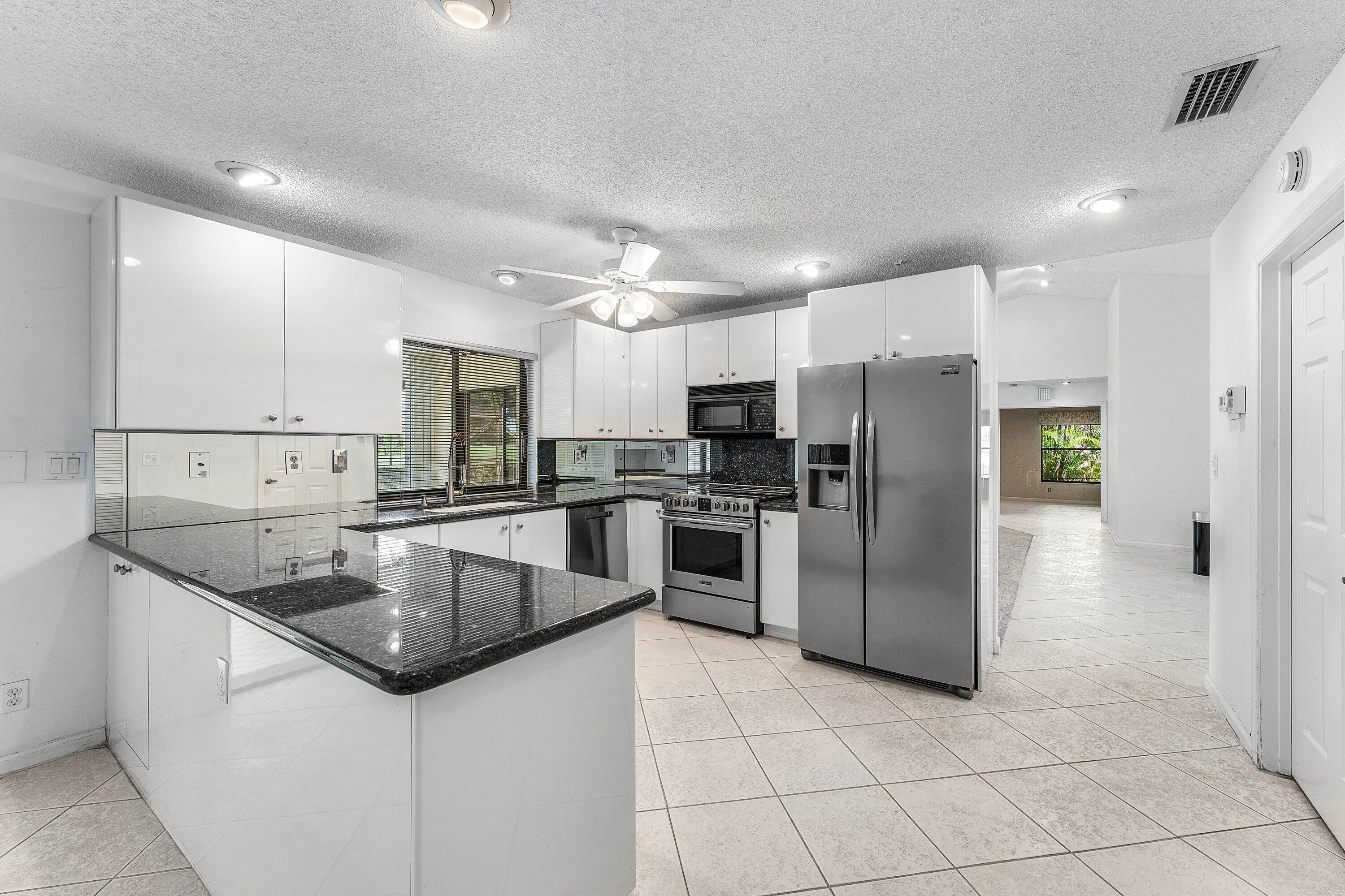 012-10775BocaWoodsLane-BocaRaton-FL-3342