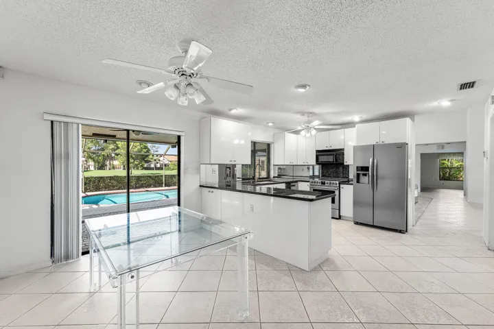 017-10775BocaWoodsLane-BocaRaton-FL-3342