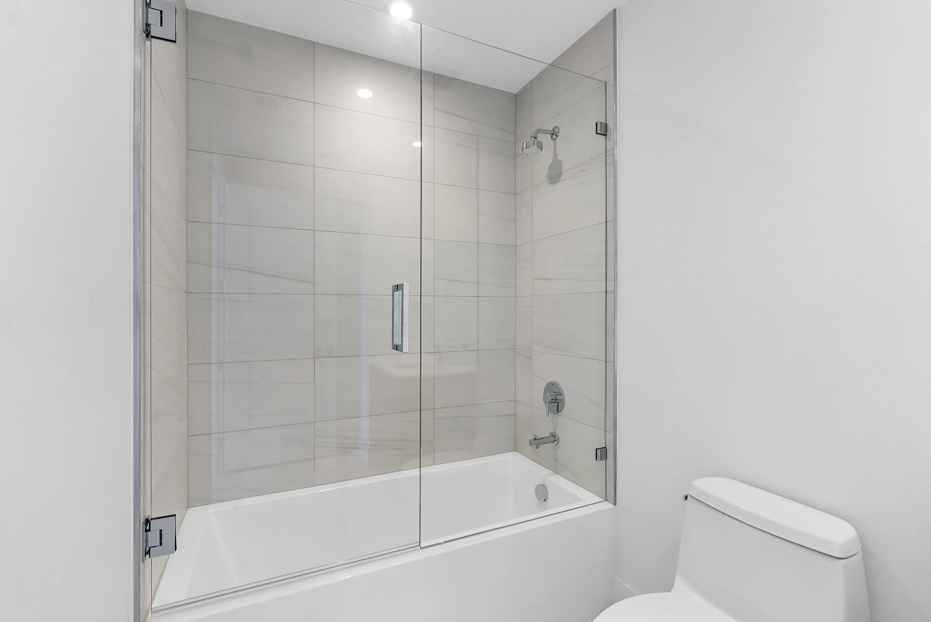 151 N Seabreeze Blvd u1003_017