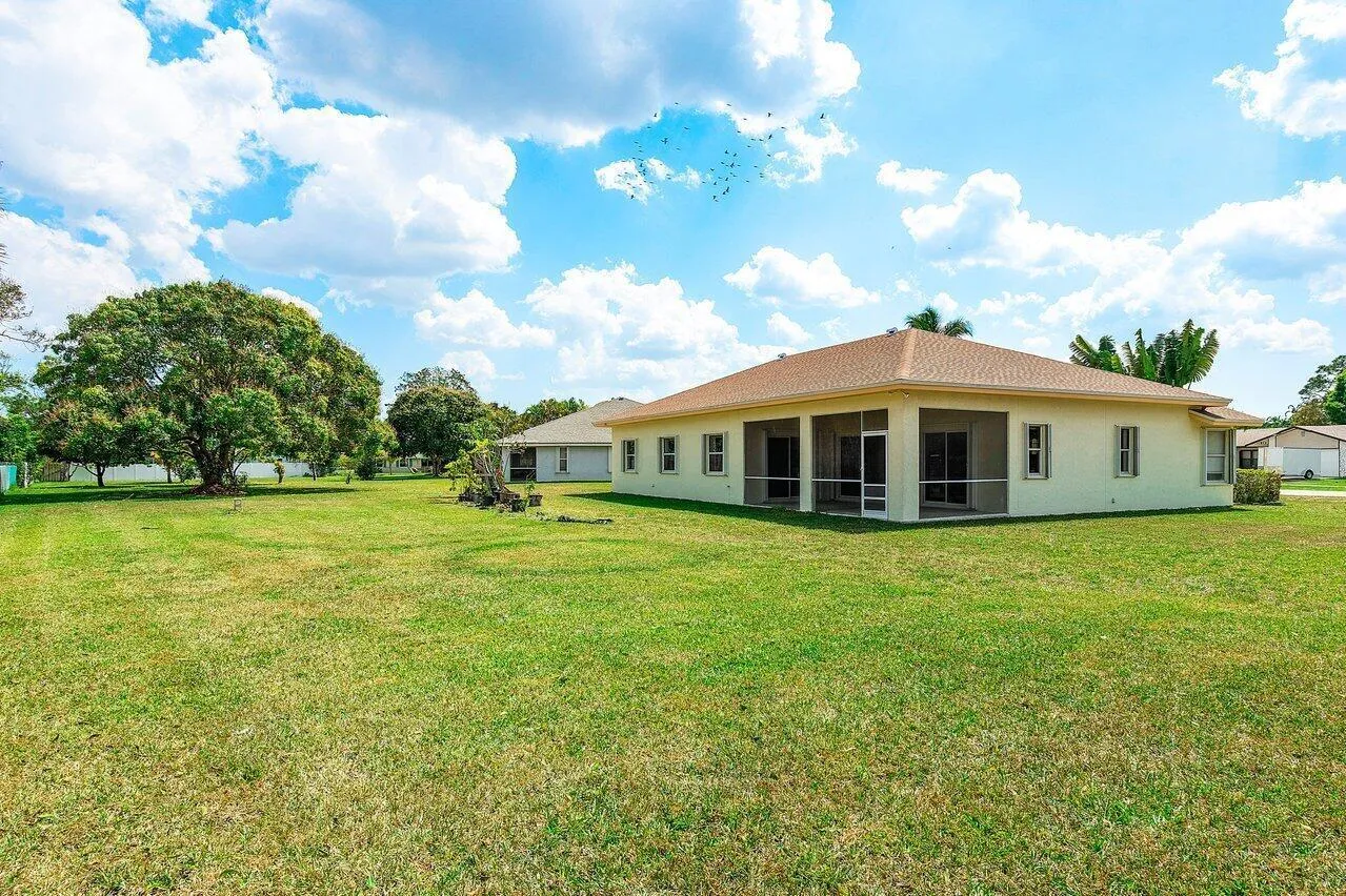 027-273PonceDeLeonStreet-RoyalPalmBeach-