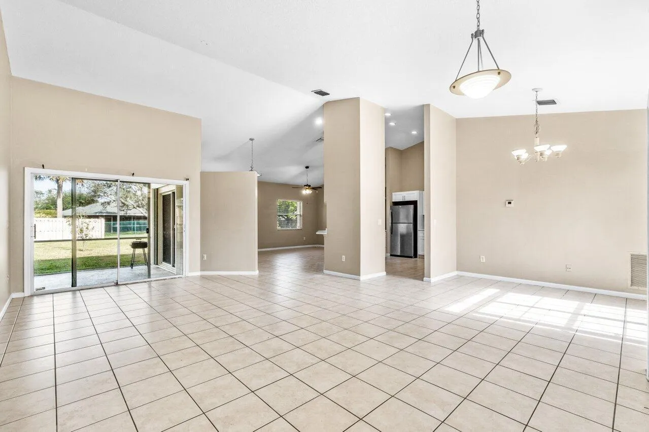 018-273PonceDeLeonStreet-RoyalPalmBeach-