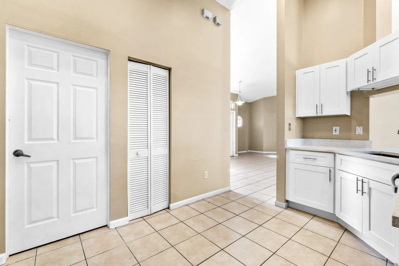 008-273PonceDeLeonStreet-RoyalPalmBeach-