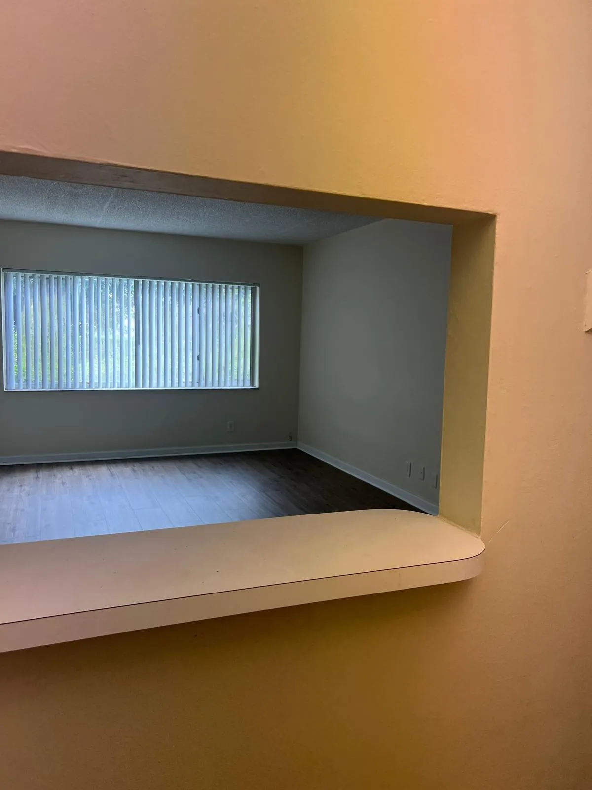 KITHCEN COUNTER