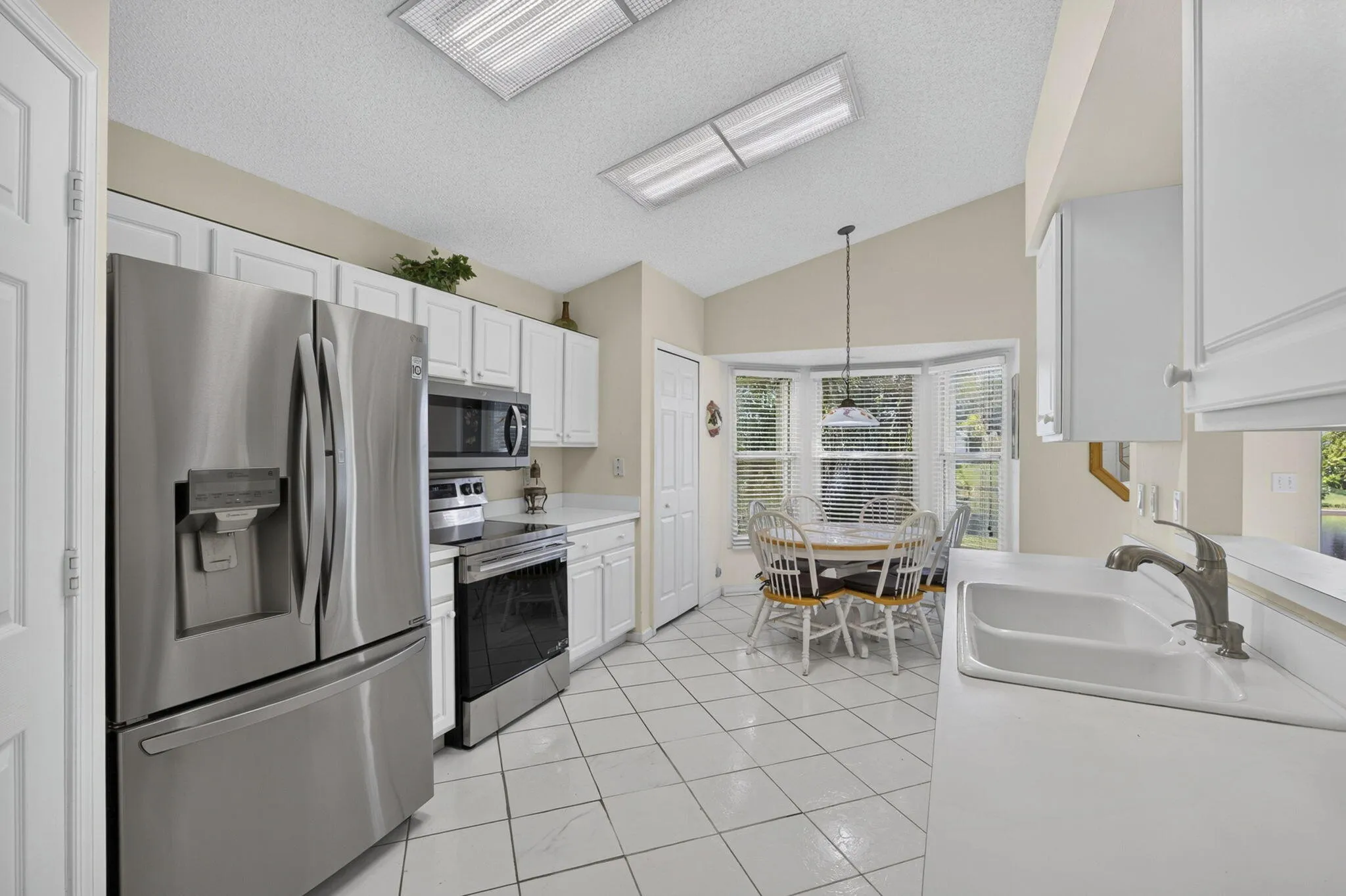 Kitchen at 2221 Soundings Ct