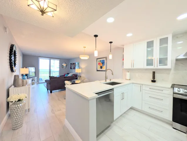 Entry - Kitchen