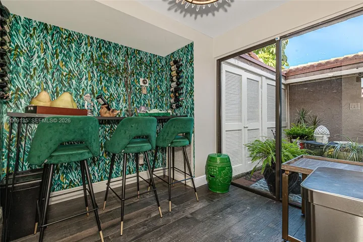 Breakfast room