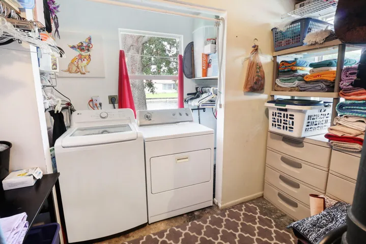22-web-or-mls-4312 NW 47th St_22