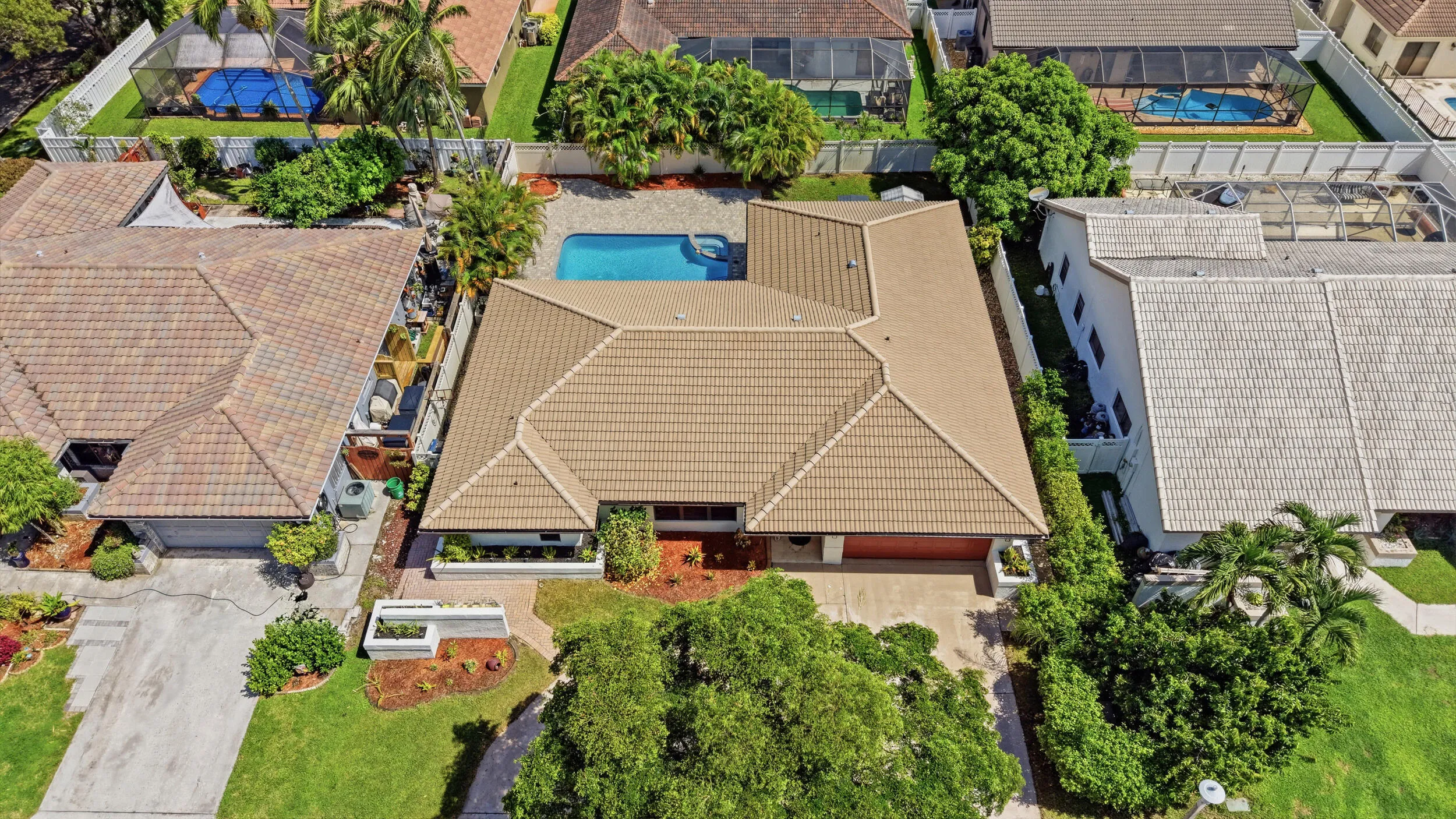 48_dji_20260810232249_0014_d