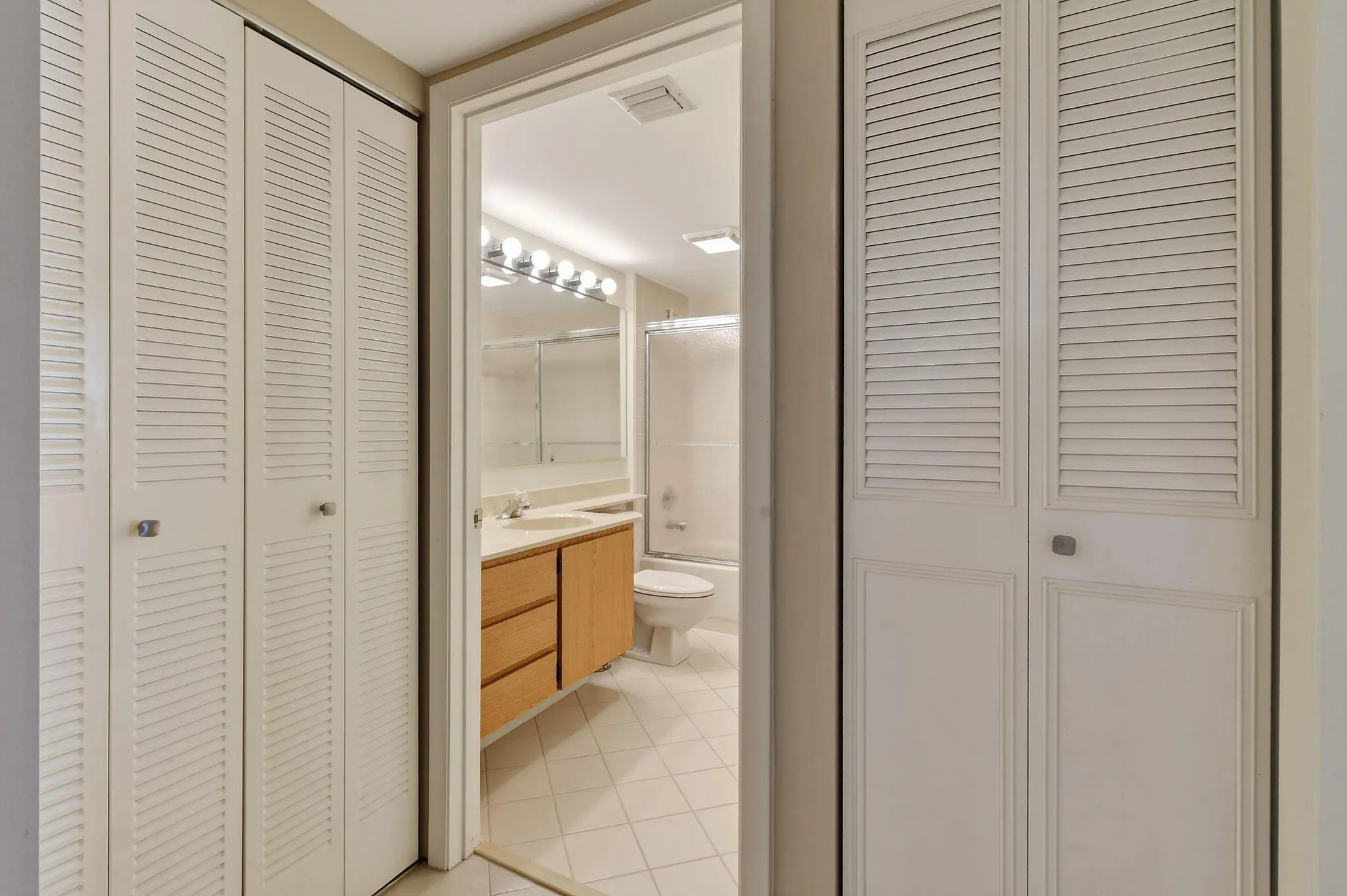 2101MarinaIsleWay#202(49)