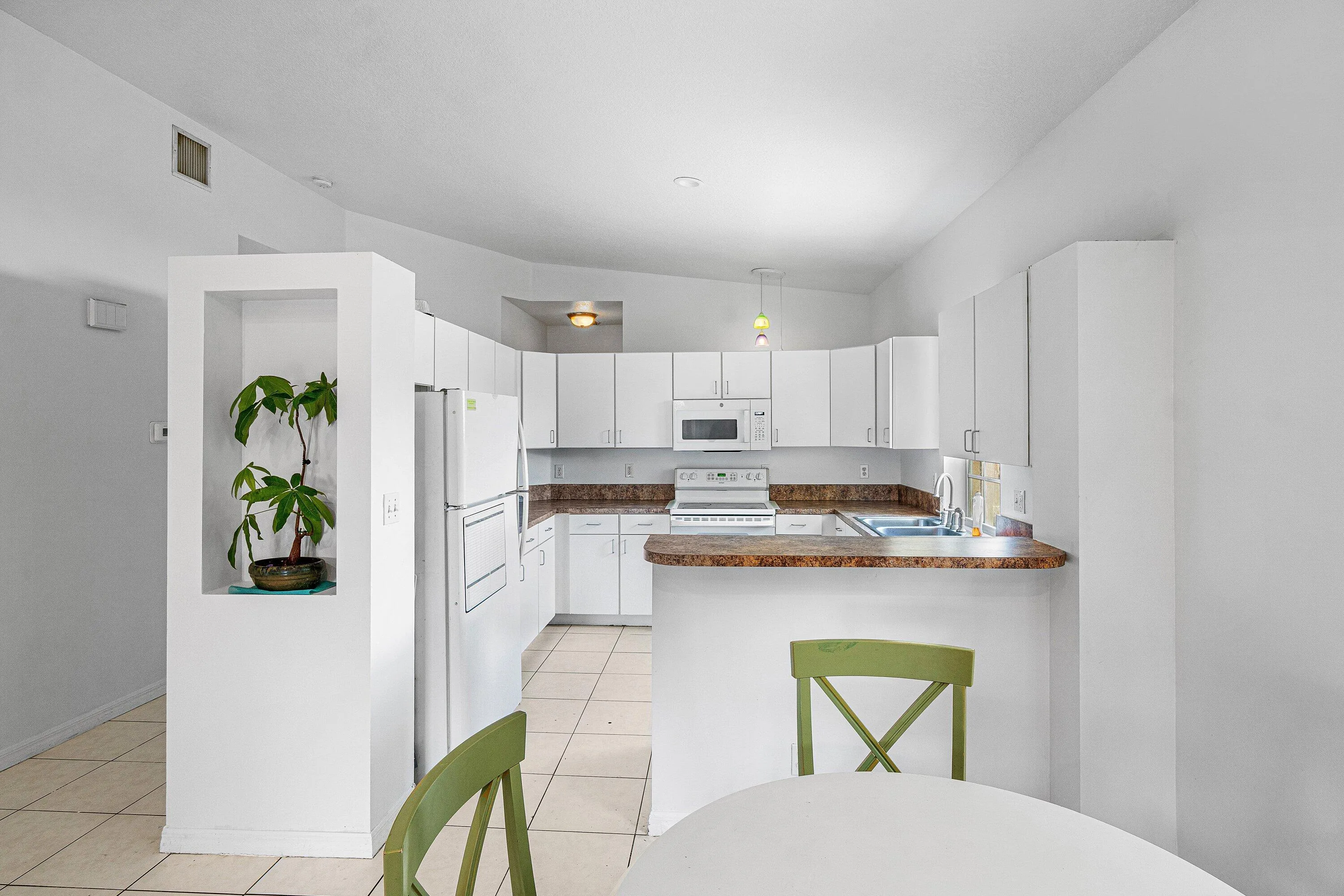 007-2406SundyAvenue-DelrayBeach-FL-33444