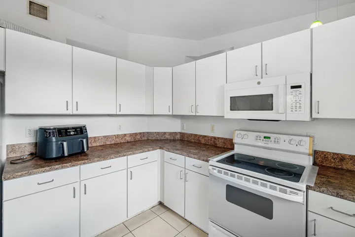 009-2406SundyAvenue-DelrayBeach-FL-33444