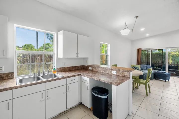 011-2406SundyAvenue-DelrayBeach-FL-33444