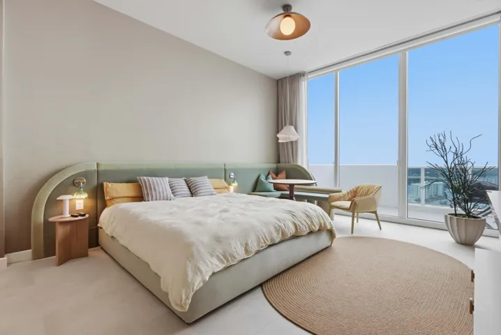 Master bedroom Flamingo