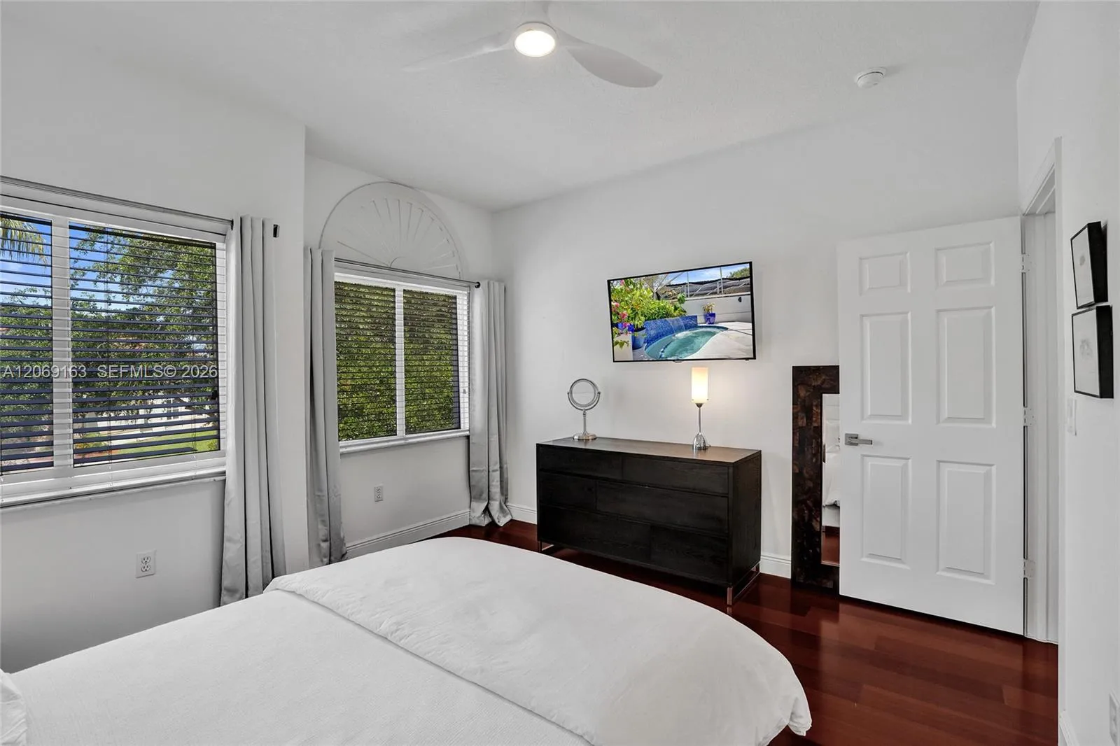 Upstairs bedroom