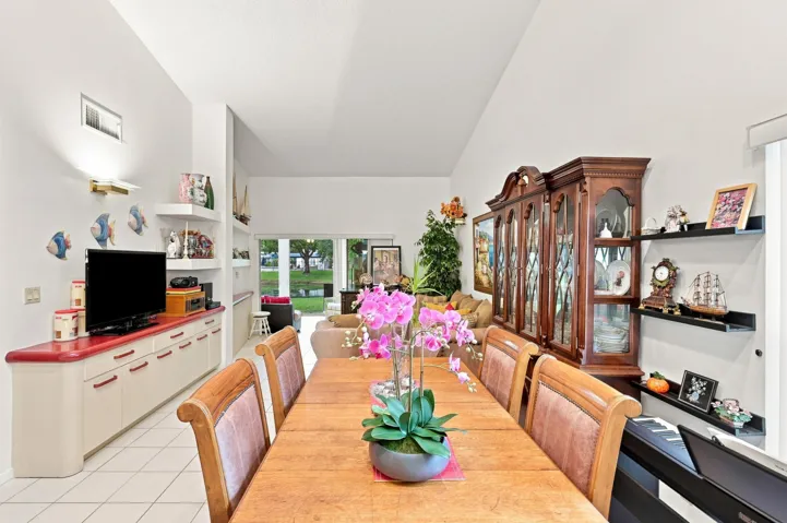 Living & Dining Space