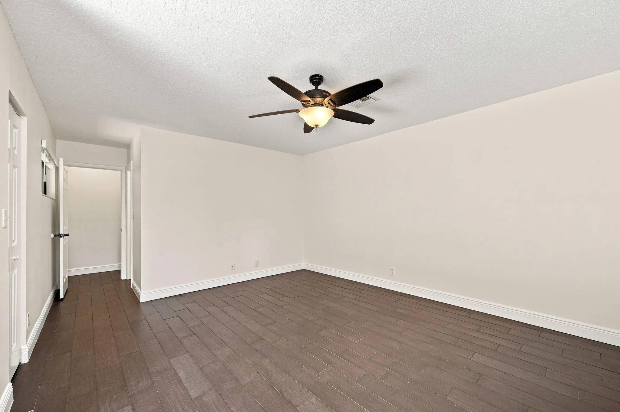 20-web-or-mls-22311-whistling-pines-ln
