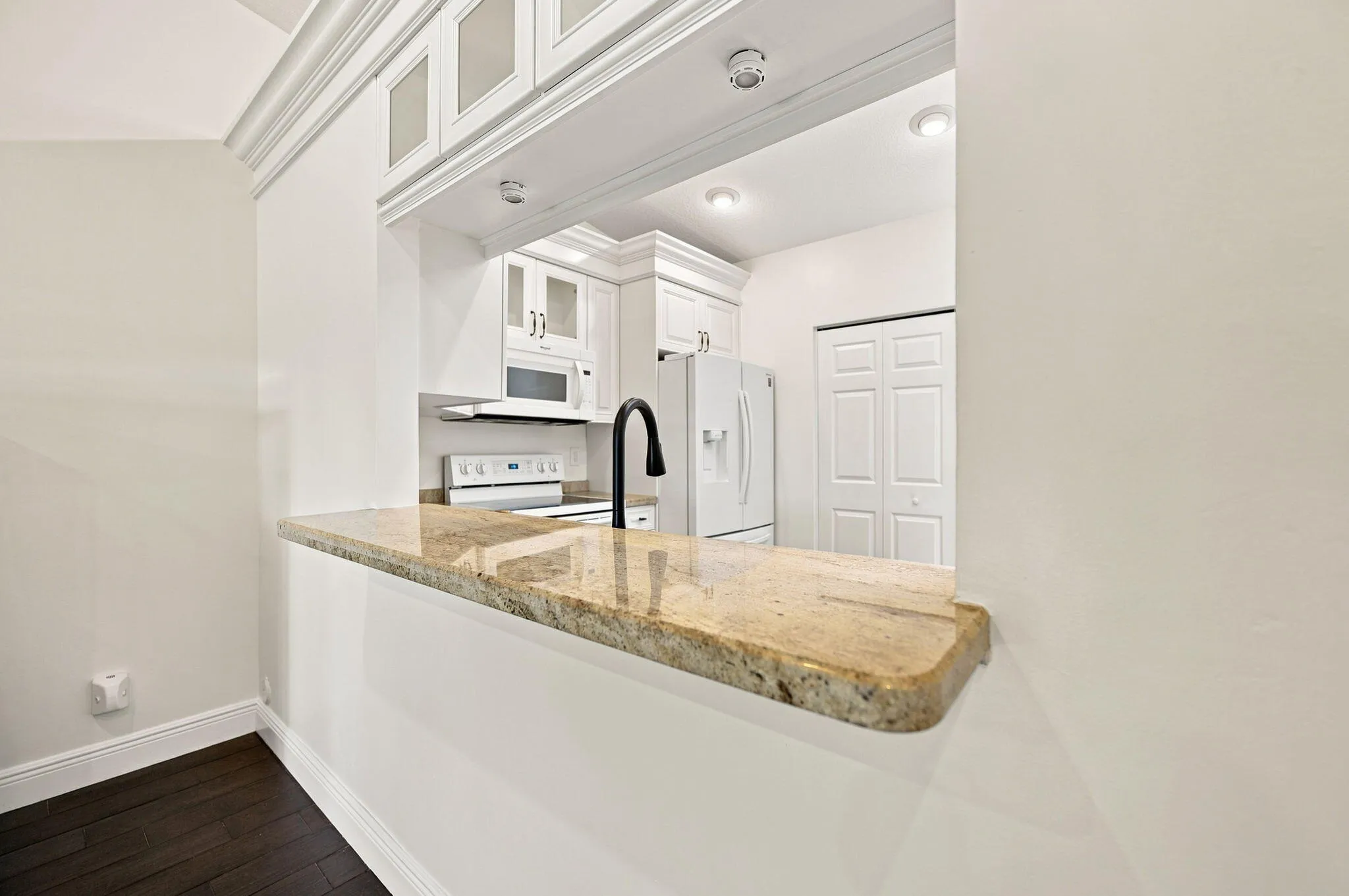 11-web-or-mls-22311-whistling-pines-ln