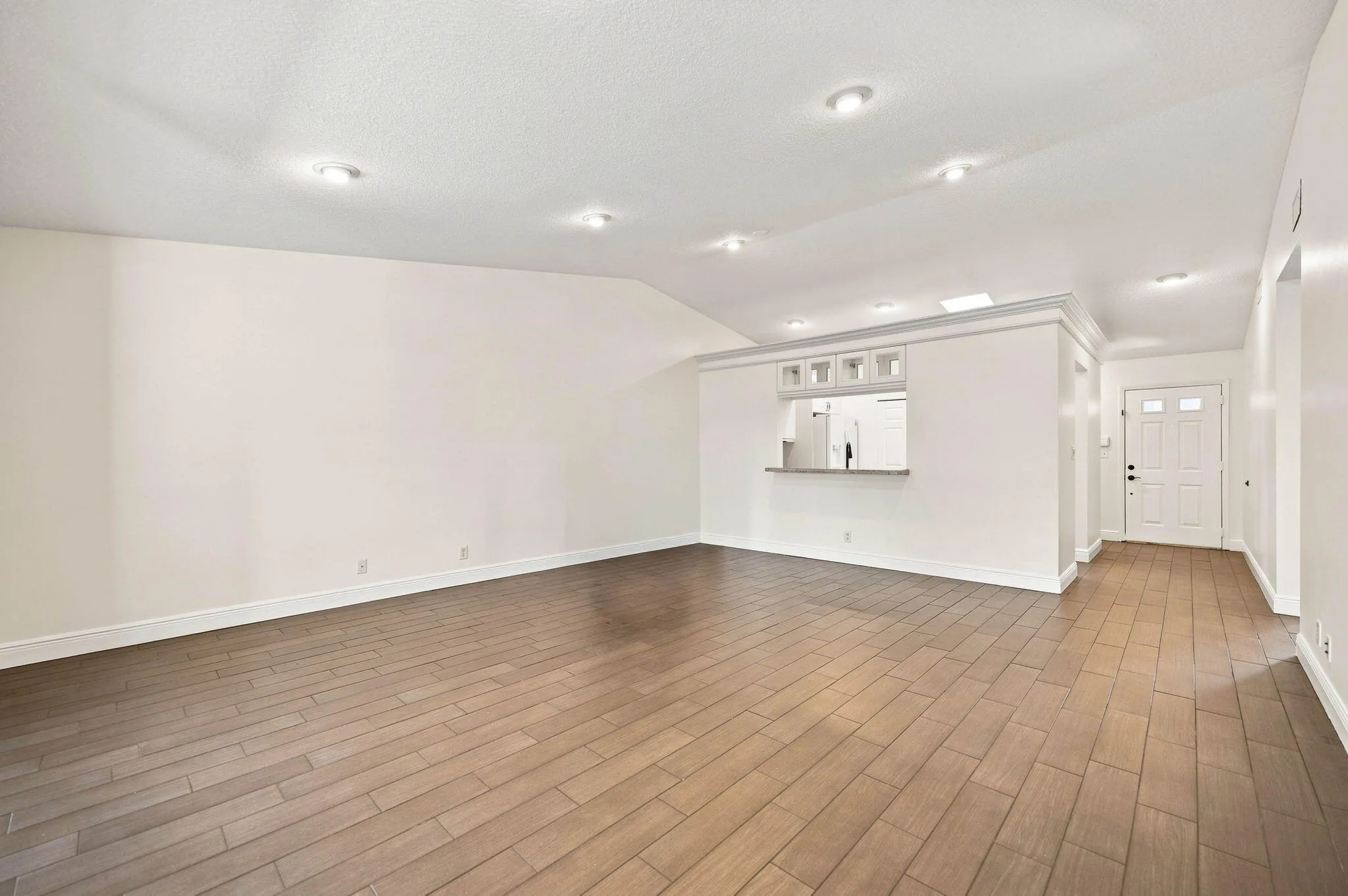 8-web-or-mls-22311-whistling-pines-ln