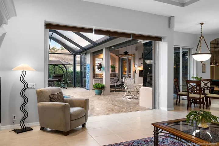 Indoor/Outdoor Living