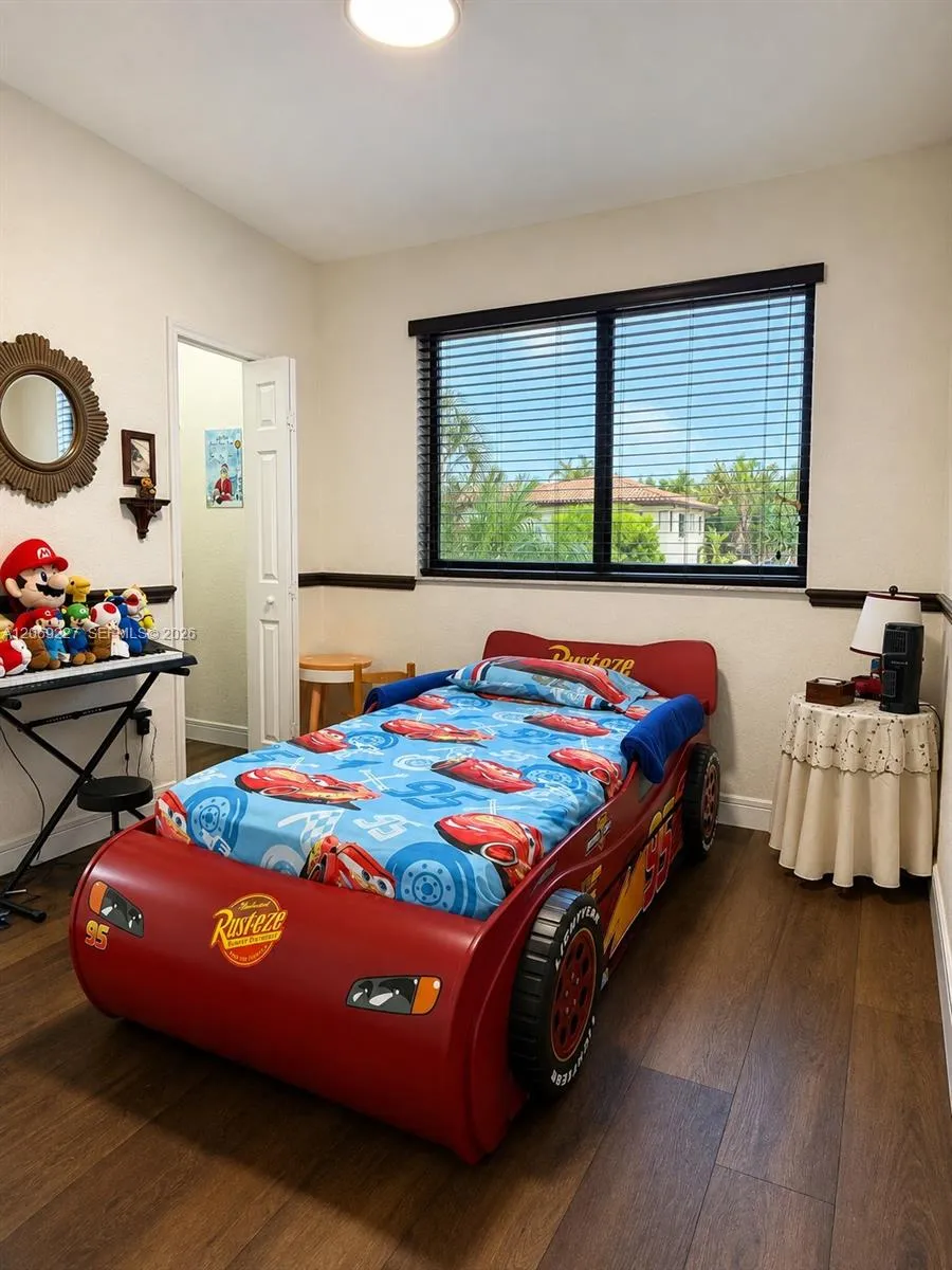 Property photo 31
