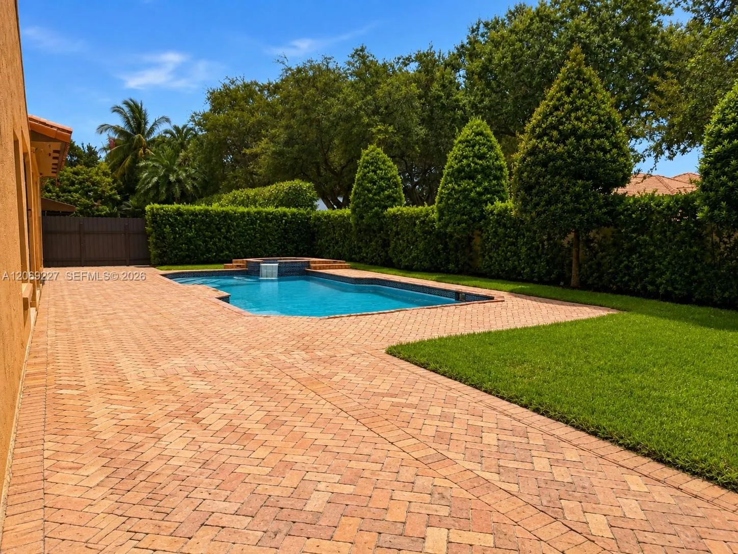 Property photo 32