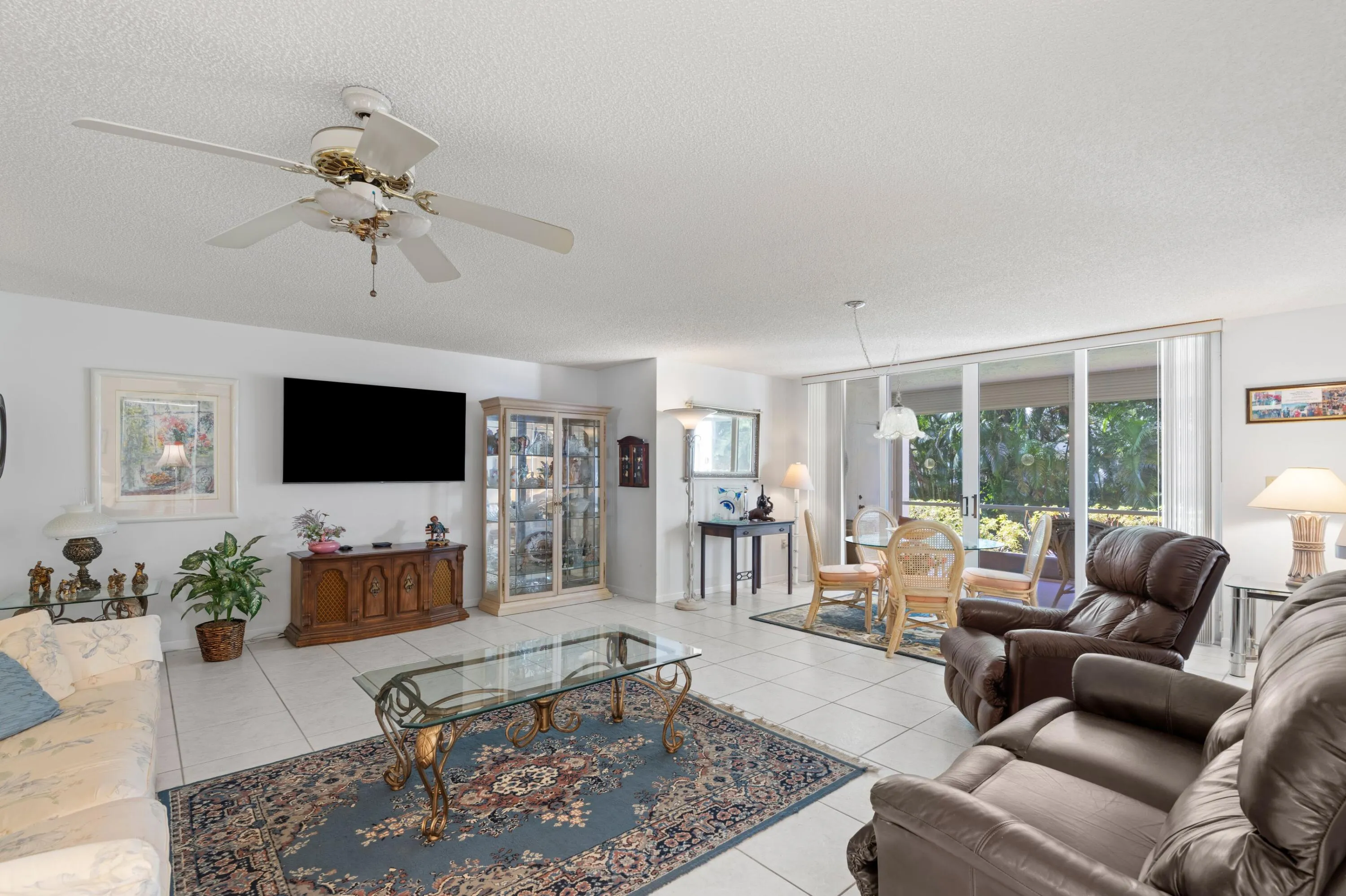 LivingArea7