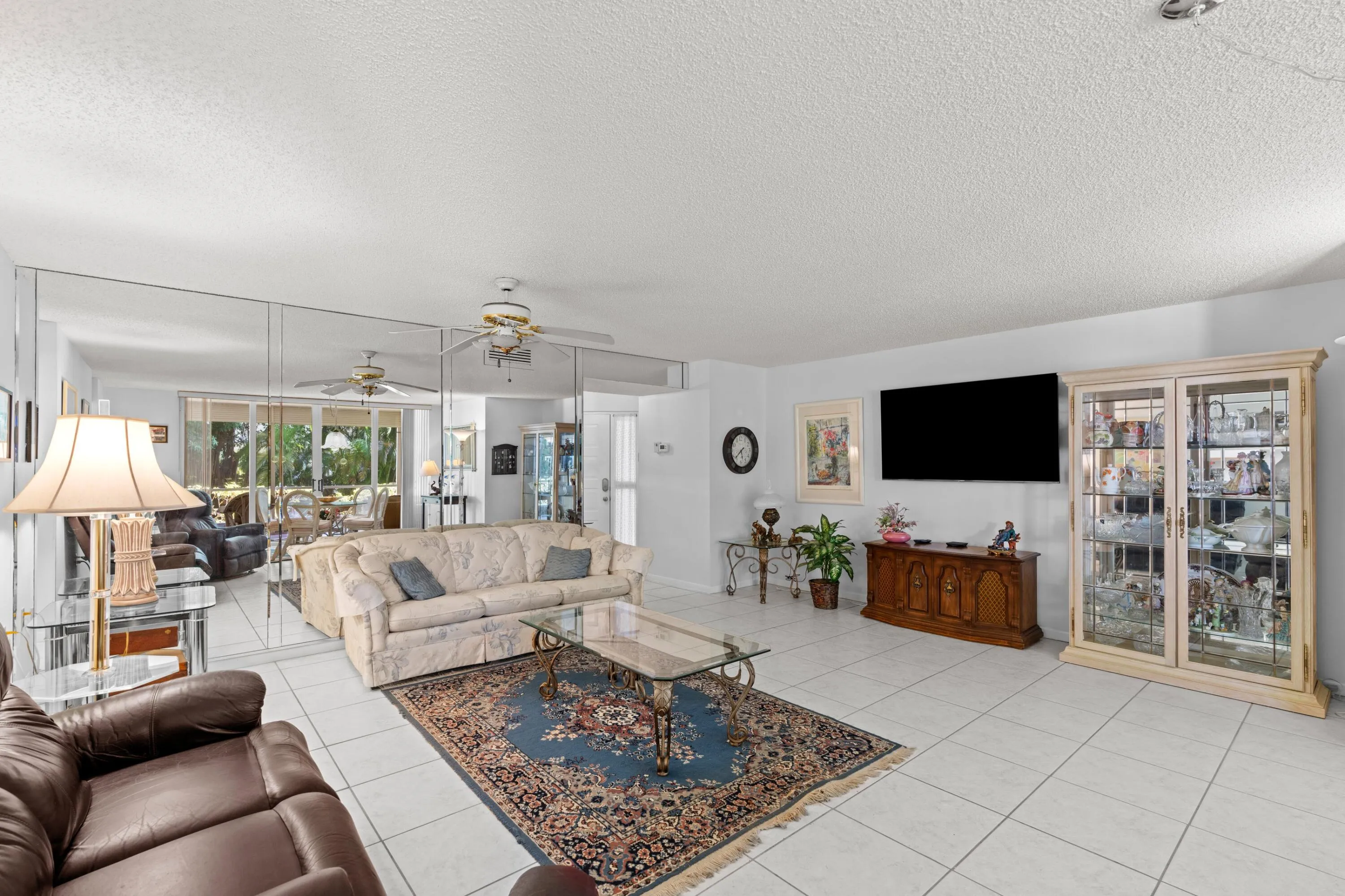 LivingArea2