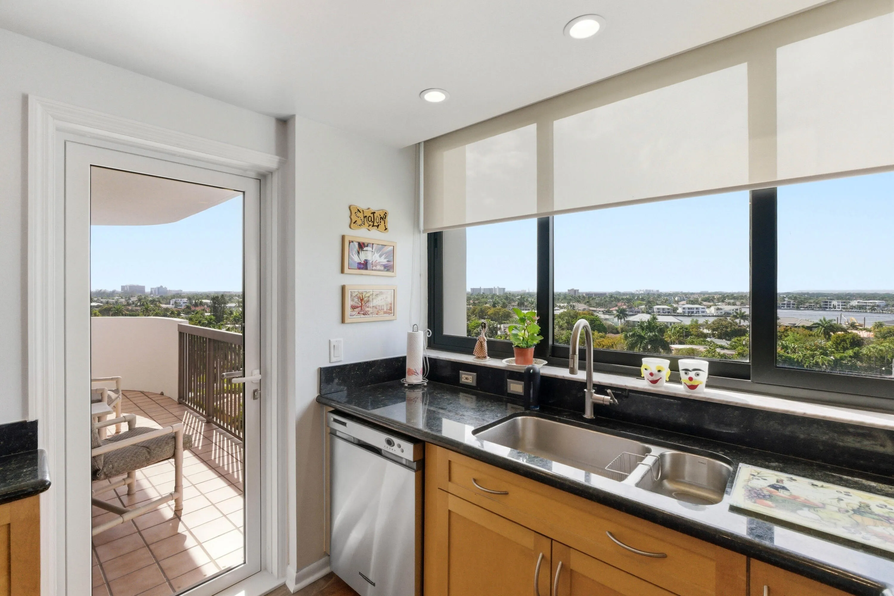 1361 S Ocean Blvd u808_052