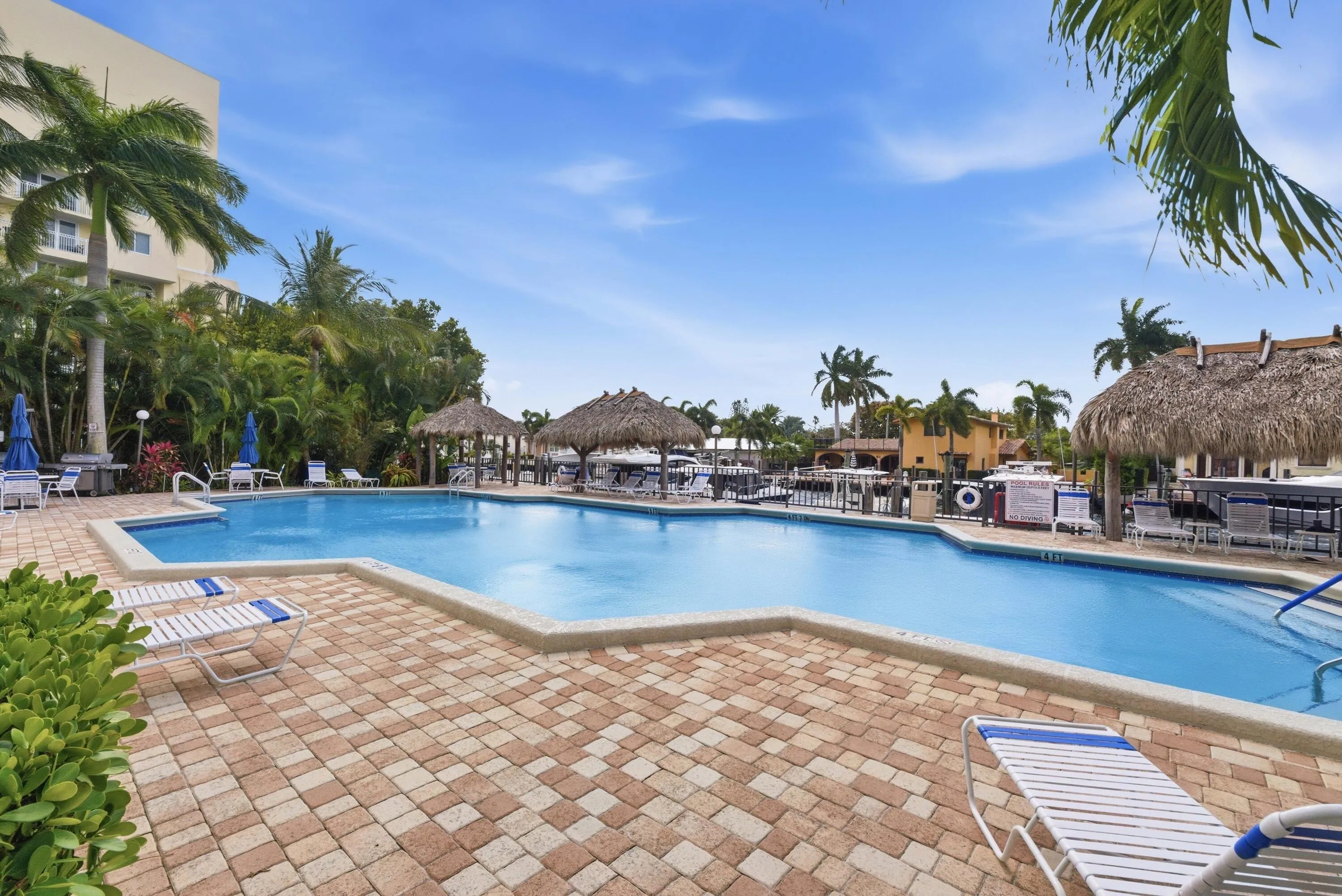 1361 S Ocean Blvd u808_002