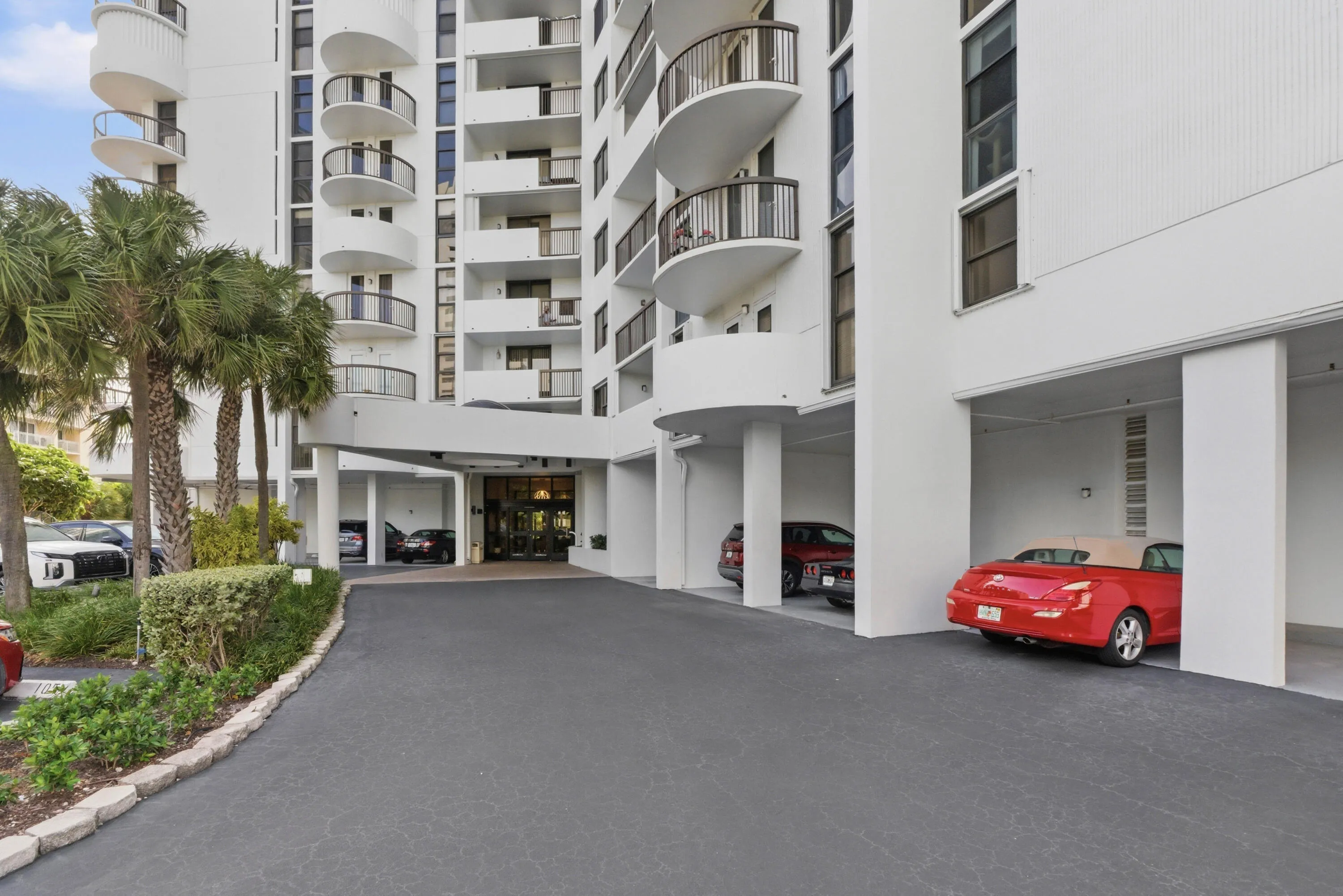 1361 S Ocean Blvd u808_057