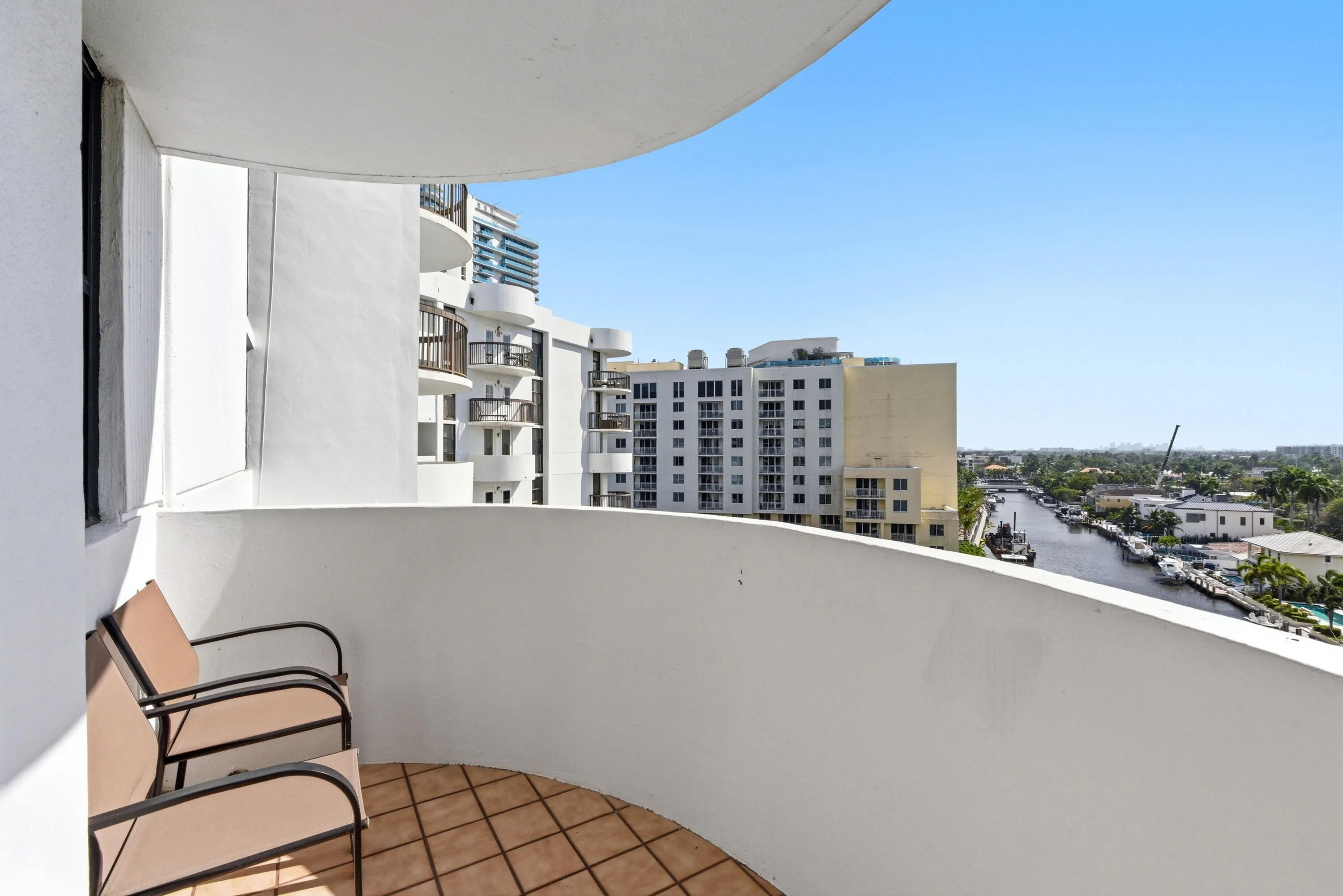 1361 S Ocean Blvd u808_027
