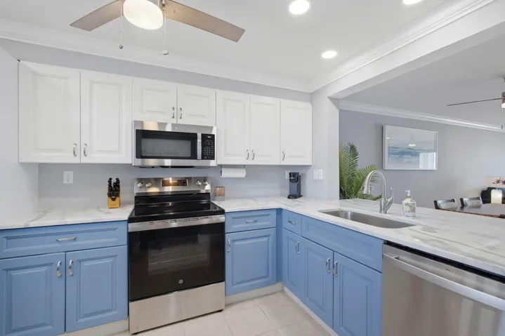024_-_Kitchen_2