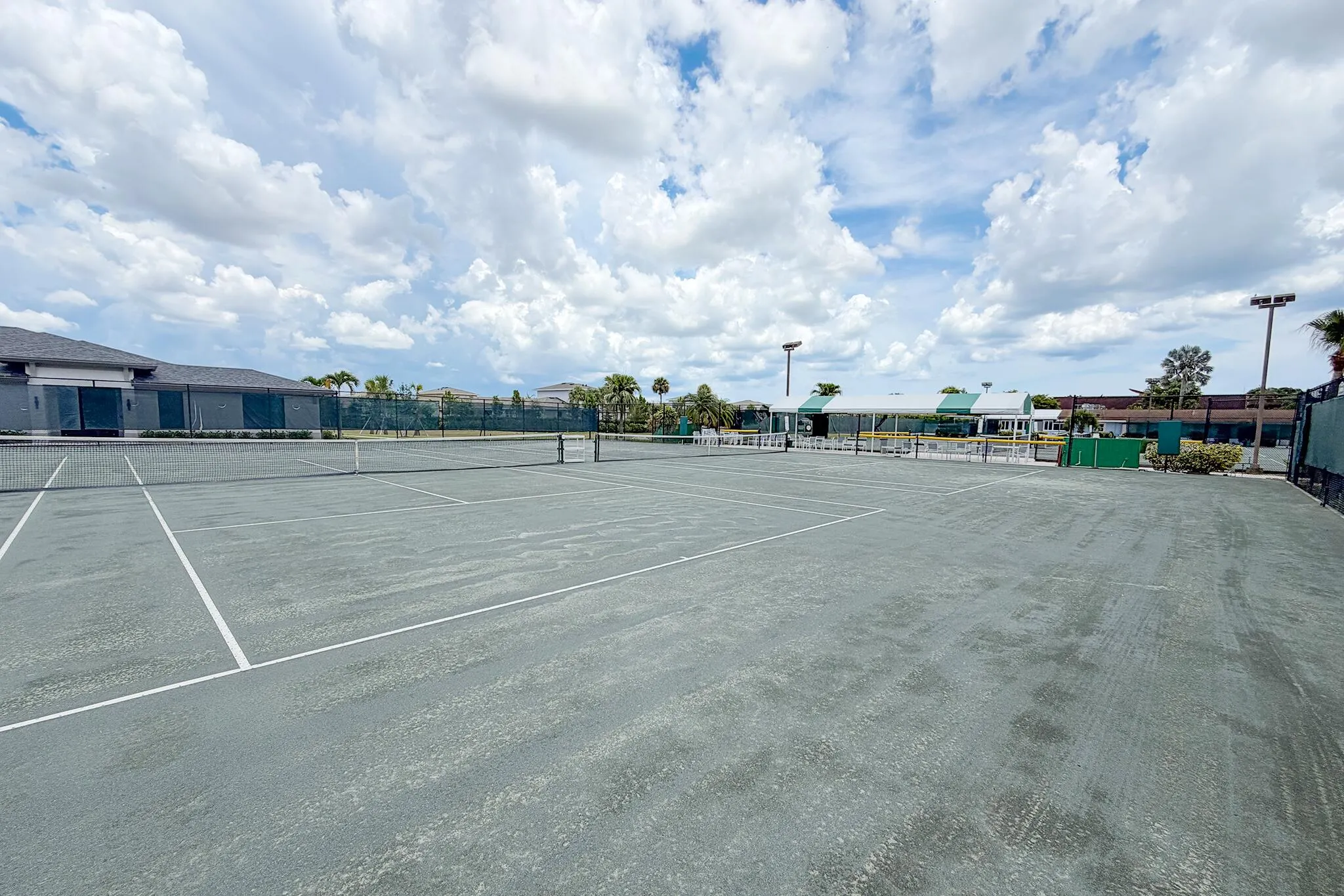 Tennis Courts at Palm Greens