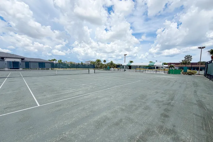 Tennis Courts at Palm Greens