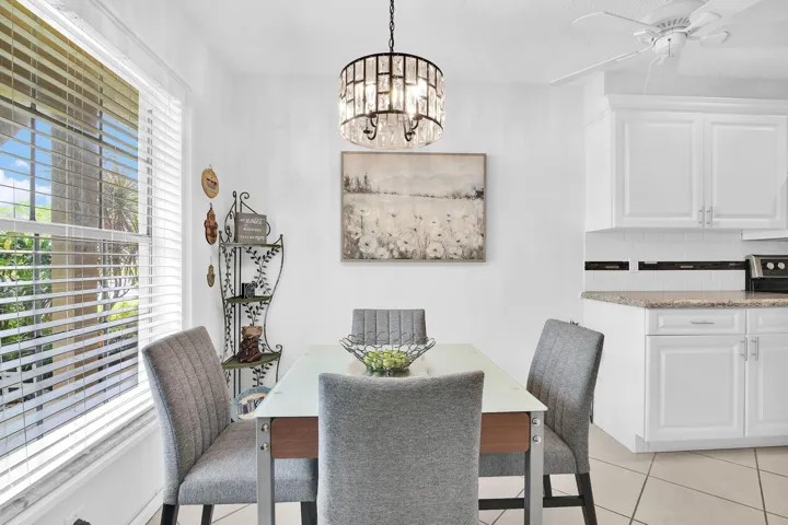 Breakfast Nook