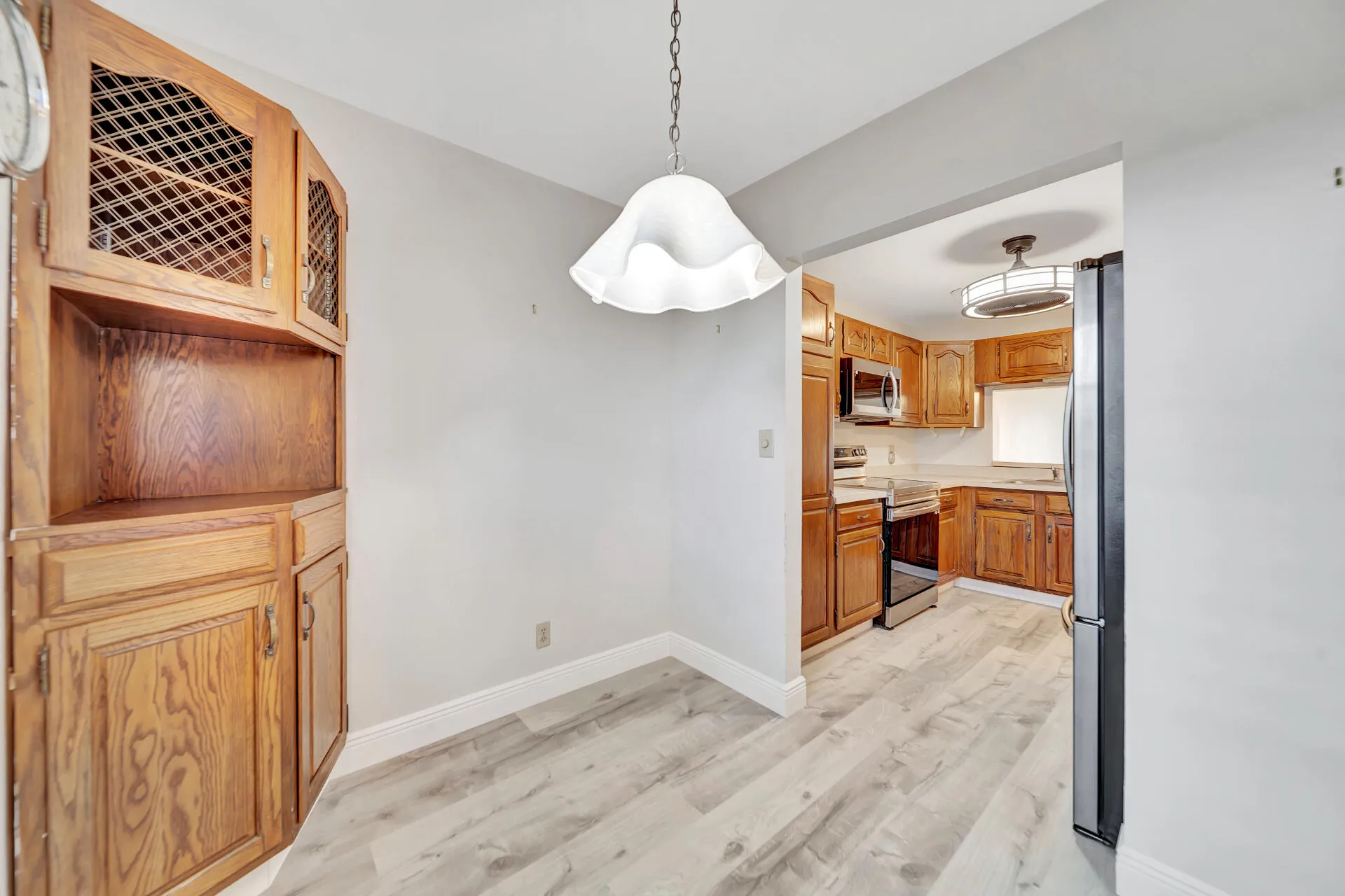 Breakfast Nook & Kitchen