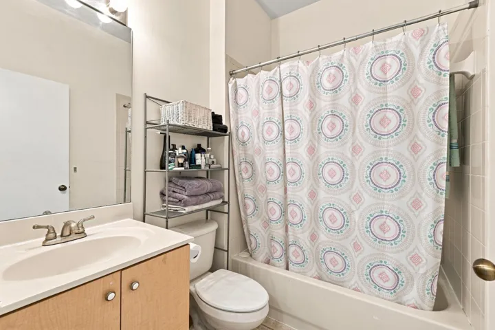 27_bathroom