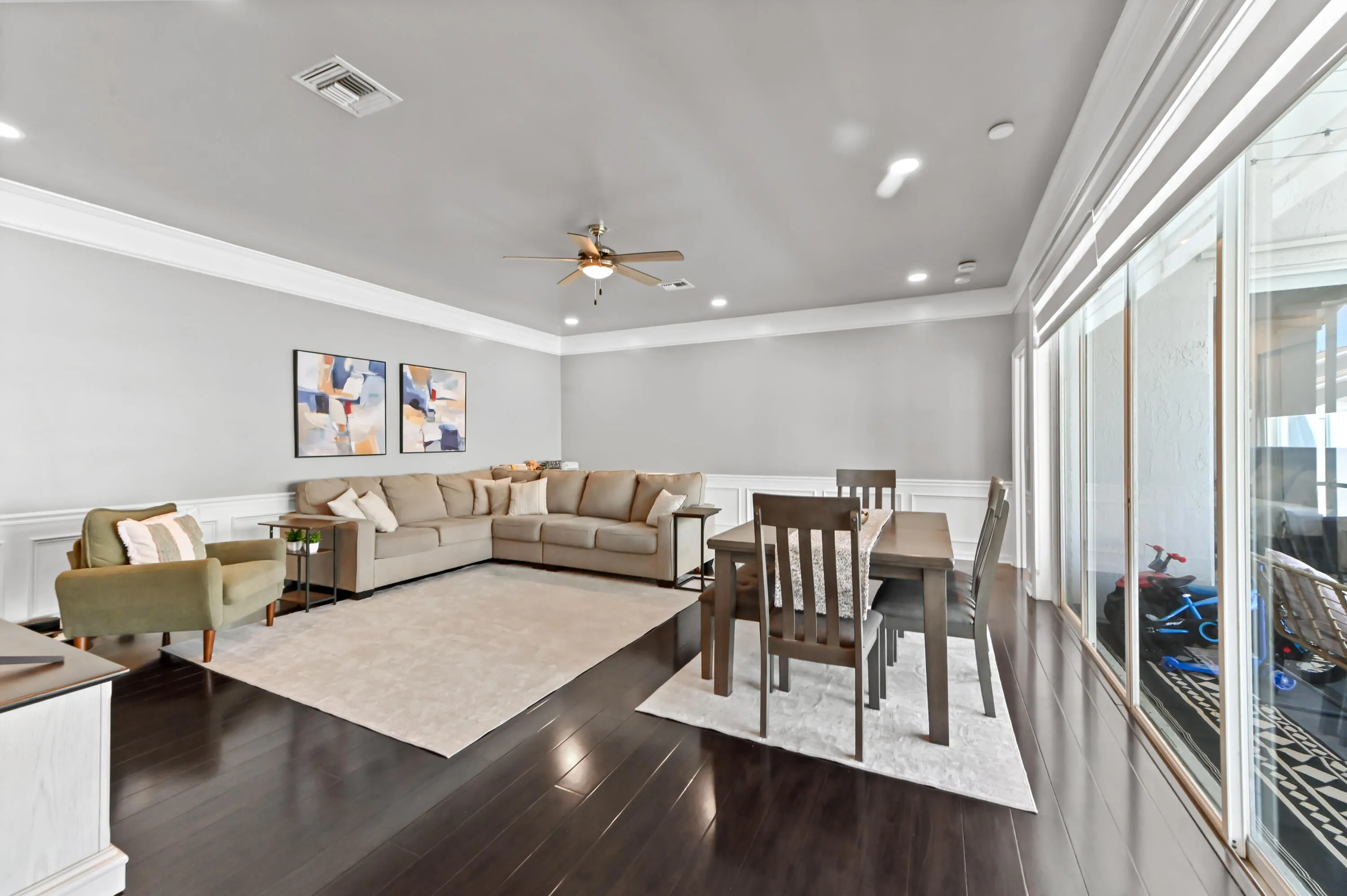 10 dining area 01