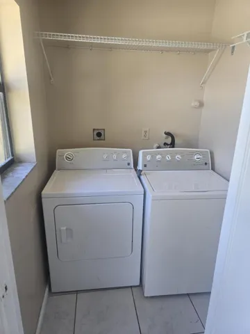 1000456545